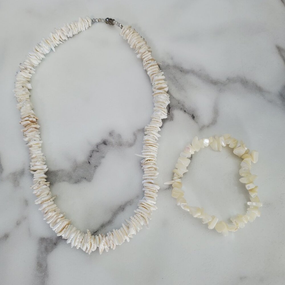 Pucca Shell Necklace & Bracelet Set
